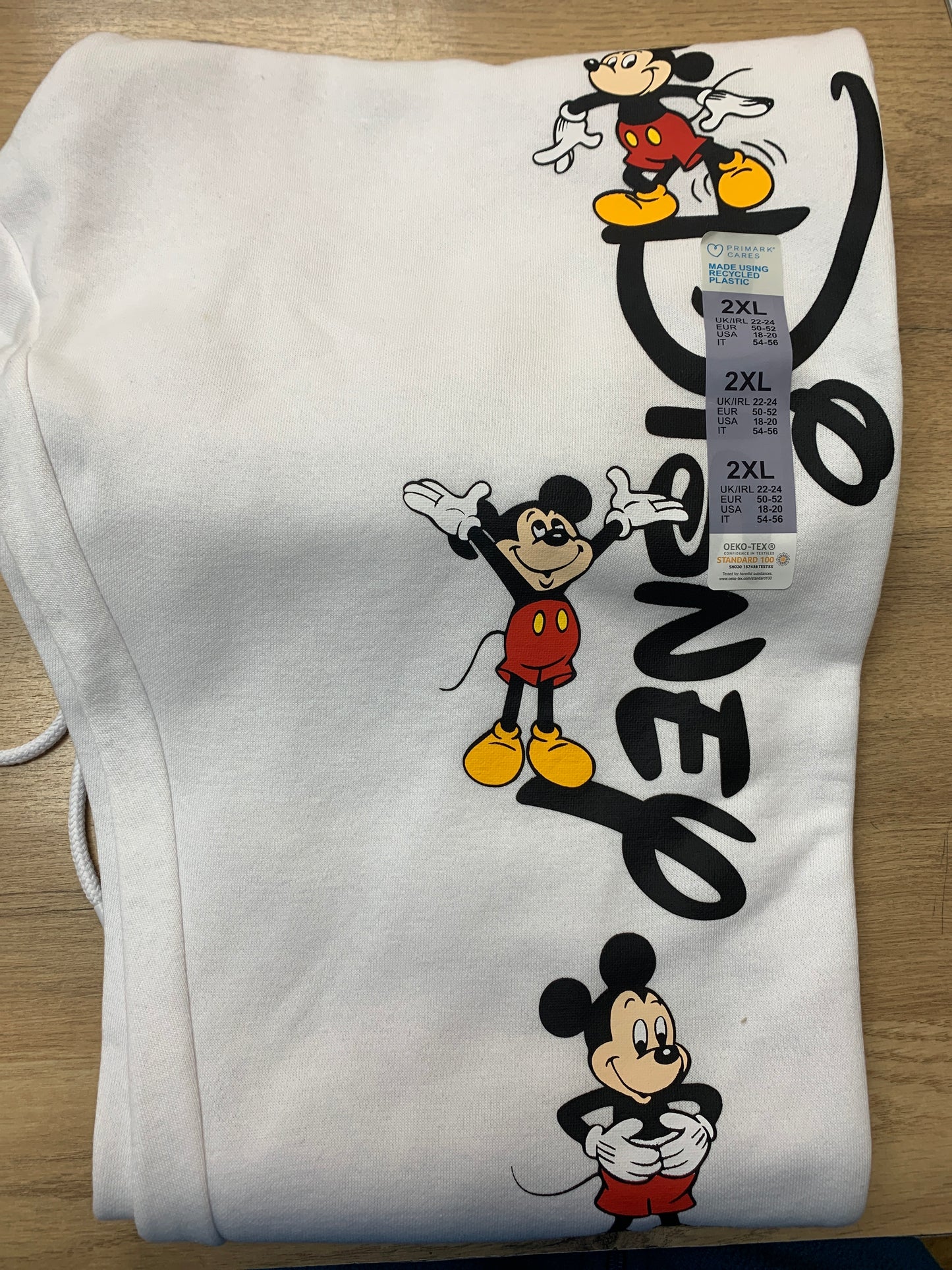 Disney 2xL Tracey’s.