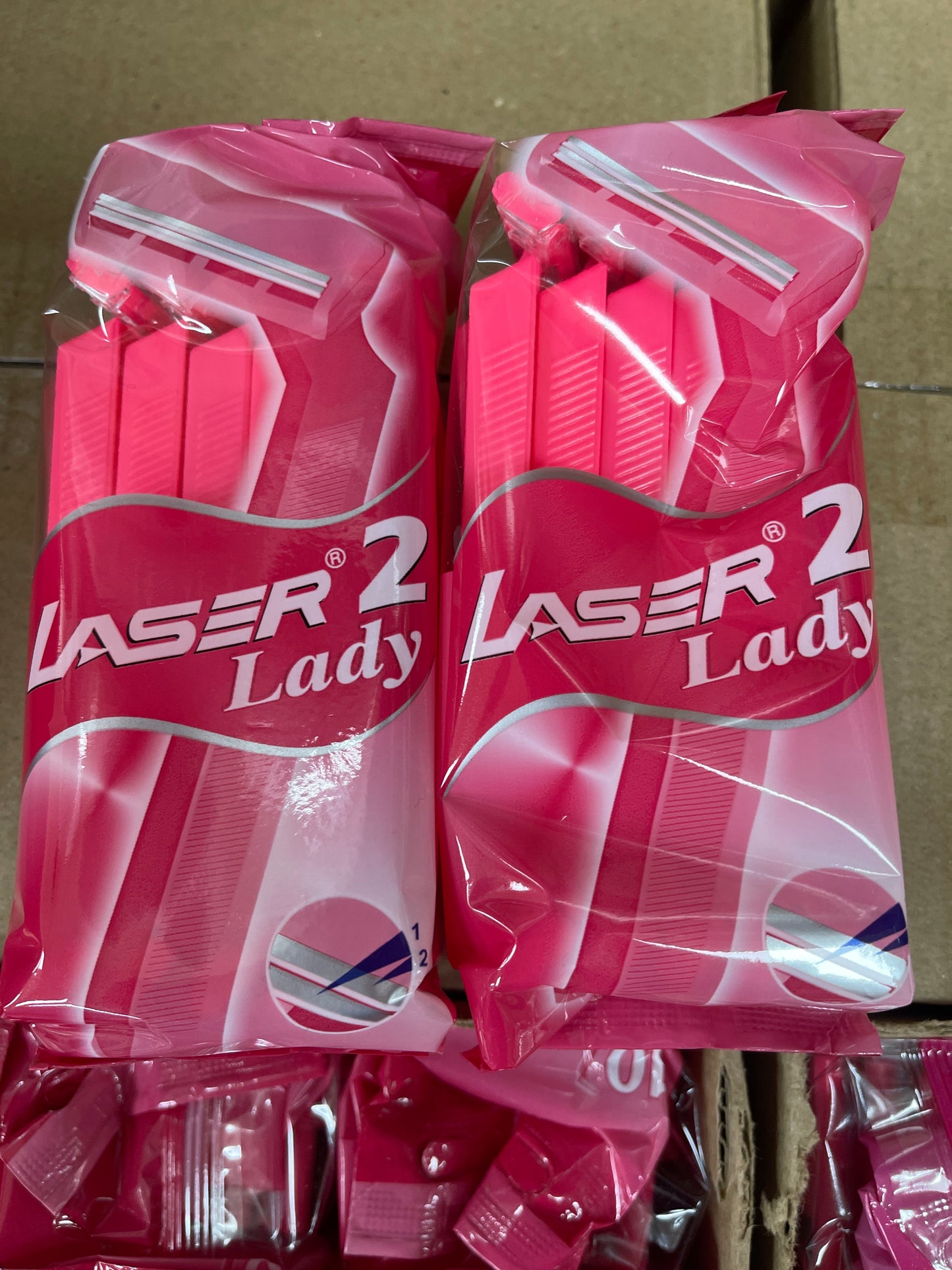 Ladies razors x2 packs aged 18 plus