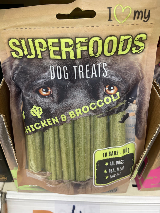 Superfoods dog treats chicken and broccoli