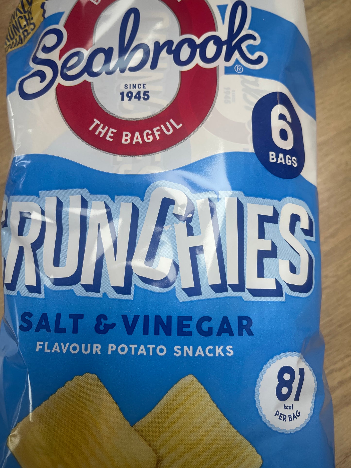 Seabrooks crunchies salt and vinegar 6 bags in pack