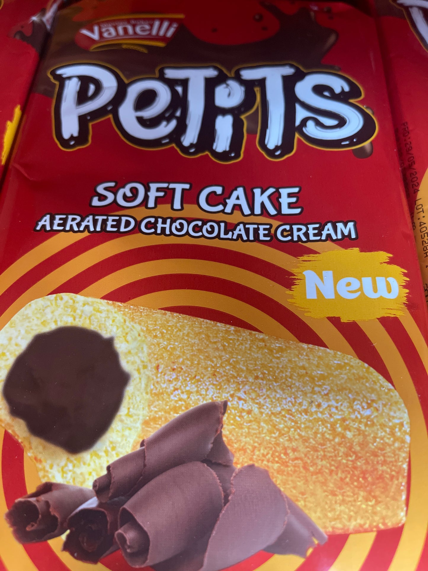 Petits soft cake with chocolate filling 10 cakes in pack