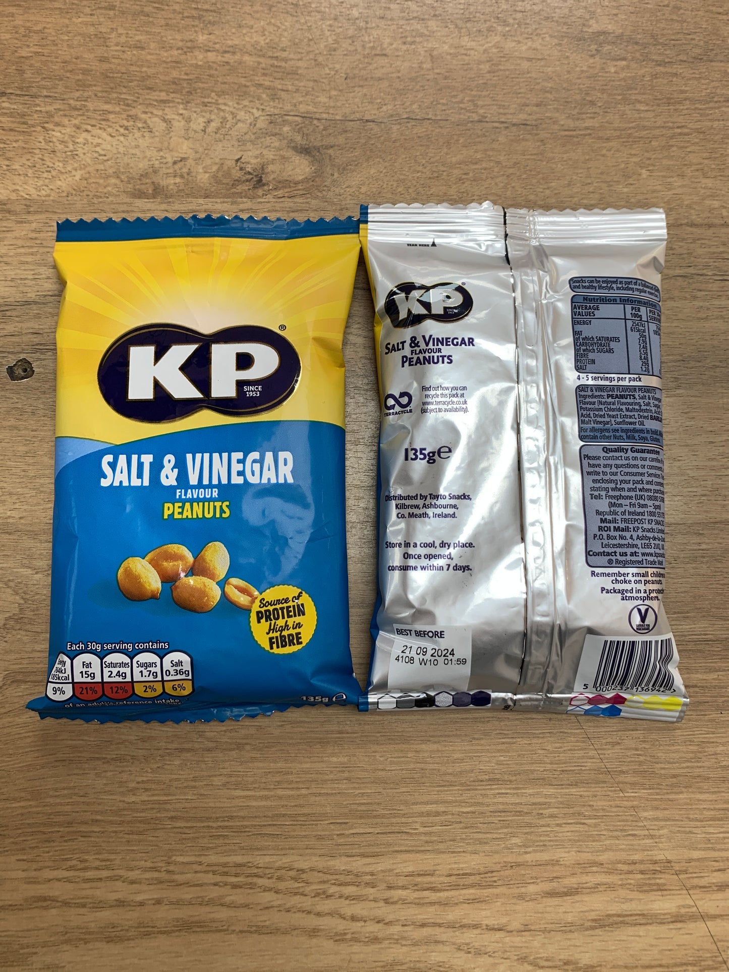 KP Salt and vinegar peanuts 135g