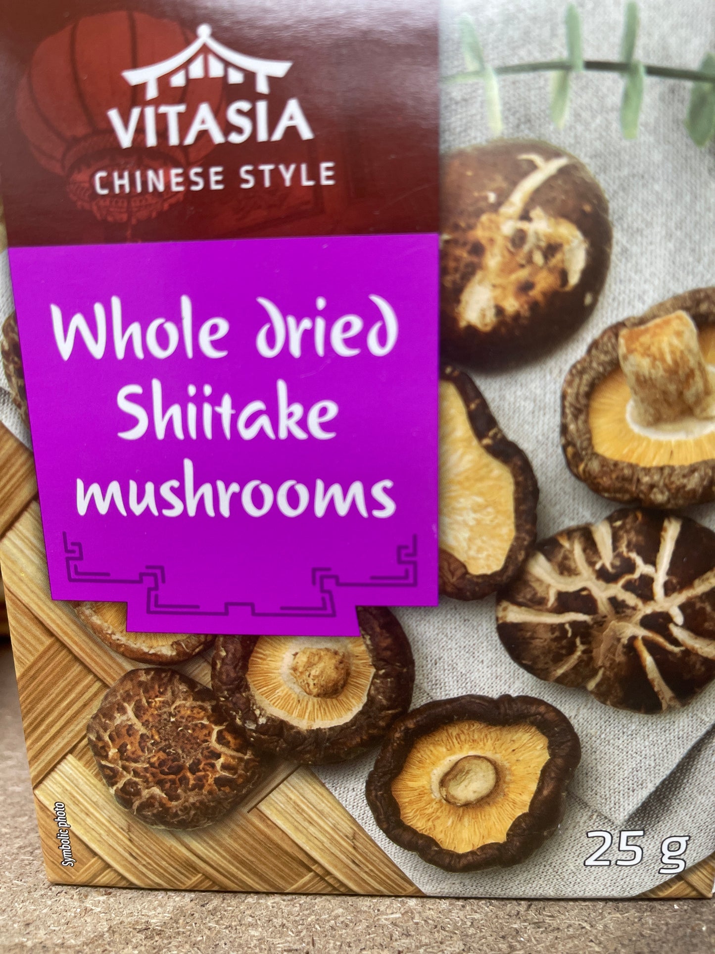 Whole dried shiitake mushrooms